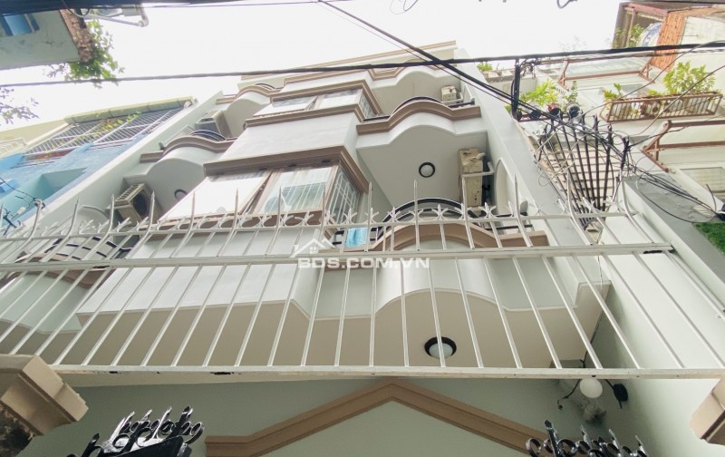 Bán gấp, Giảm 2 tỷ còn 12.2 tỷ TL. 70m2, 4 tầng Ngay Nguyễn Trọng Tuyển, Nguyễn Văn Trỗi. Không QH LG  .